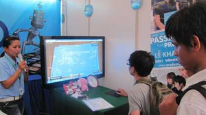 Gian hàng của VTC Academy thu hút tại Job Fair