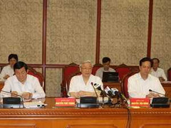 Bộ Chính trị cho ý kiến về tình hình kinh tế - xã hội