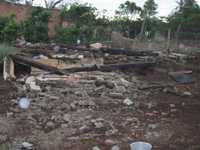 Lốc xoáy gây sập, thổi bay 5 nhà dân