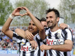 Milan, Juve rủ nhau đại thắng