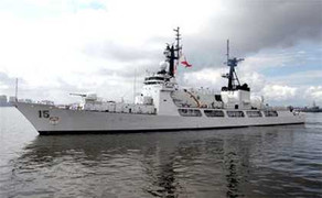 Tàu Trung Quốc ức hiếp tàu Philippines ở Biển Đông