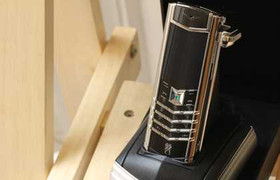 Nokia gặp khó trong thương vụ bán Vertu