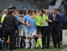 Tranh cãi xung quanh bàn thắng ma ở trận Udinese-Lazio