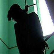 Trung tá công an treo cổ tại nhà riêng