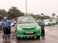 Hà Nội phát hiện 17 hãng taxi hoạt động 'lậu'
