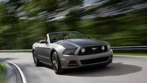 4 mẫu xe đáng bỏ tiền mua năm 2012