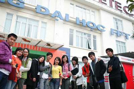 Học bổng 10 tỷ đồng của ĐH FPT cho HSG quốc gia