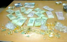 Khoắng sạch tiệm cầm đồ lấy tiền làm… đám cưới