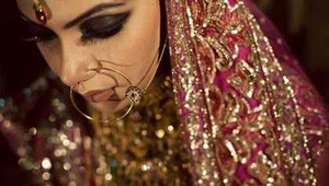 Cứ đóng thuế là được lấy thêm vợ