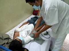 Học sinh 10 tuổi nhập viện do say nắng