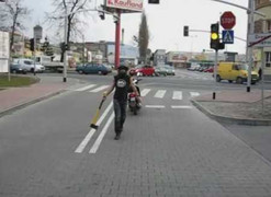 Lý do không nên bấm còi ô tô nhiều lần ở Nga