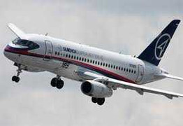 Trình diễn máy bay Sukhoi Superjet 100 tại Nội Bài