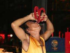 Video: Các độc chiêu bán dạo ở Sài Gòn về đêm