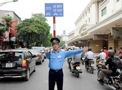 Hà Nội phân làn thêm 2 tuyến phố vào tháng 6