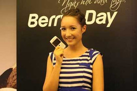 BlackBerry lan tỏa niềm vui cùng Viettel