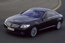 Giảm giá tới 1,35 tỷ đồng, xe sang Mercedes gây sốc