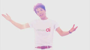 Minh Beta chào V.Pop: 'Việt Nam ơi!'