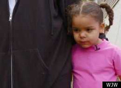 Học sinh 4 tuổi bị 'nhốt' trong xe buýt 6 tiếng đồng hồ