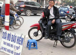 Doanh nghiệp phá sản, giám đốc thành anh xe ôm