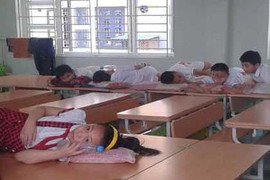 Cô giáo đánh học sinh ngất lịm