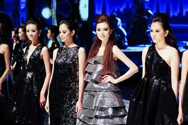 Đêm hội chân dài 6: Thu hút nhờ 'rừng' sao và người đẹp