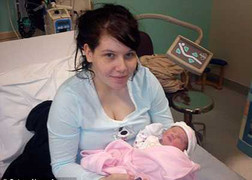 Sinh con khỏe mạnh dù bị ung thư phổi