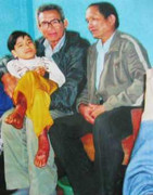 Cậu bé có đôi chân