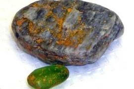 Thế giới 24h: Bí ẩn những hòn đá tự bốc cháy