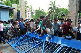 Trường Thực nghiệm: Từng bị phản đối ở cấp nhà nước