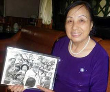 Gặp lại cô bé quàng khăn đỏ cho Bác Hồ