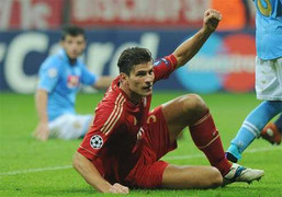 Đối phó Chelsea: Chú trọng tấn công trung lộ