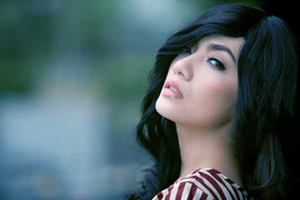 Tina Tình: Khóc thương thân phận tình yêu