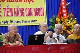 Video: Nhà khoa học nói về nguyên nhân bé gái gây cháy