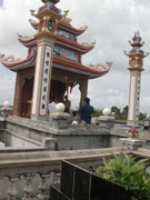 Người đàn ôngTrung Quốc treo cổ tại nghĩa địa