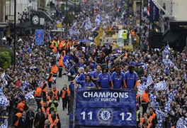 Chelsea tưng bừng mở hội đón ngôi vương châu Âu