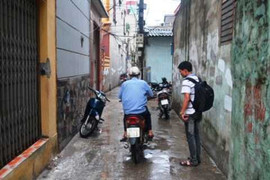 Hà Nội: Nam thanh niên bị chém tử vong