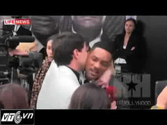 Bị cưỡng hôn, Will Smith tát phóng viên