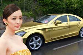 Cannes 2012: Mỹ nhân và siêu xe dát vàng