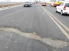 Hà Nội đề nghị Bộ GTVT xử lý mặt cầu Thăng Long