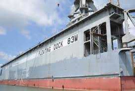 Ai phê duyệt mua ụ nổi quá đát?