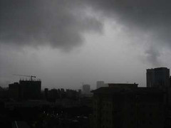 Mưa dông lớn đổ xuống Hà Nội trong 3 ngày tới