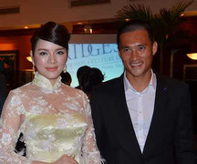 Lý Nhã Kỳ sánh vai Công Vinh dự tiệc