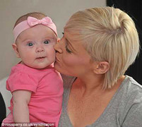 Có khối u lớn hơn thai nhi: Sản phụ nguy kịch