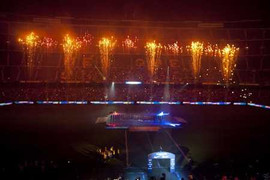 Barca bắn pháo hoa, trưng diện cúp tiễn biệt Guardiola