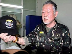 Mạo nhận 'tướng 3 sao', ông già Nhật gây rối ở sân bay