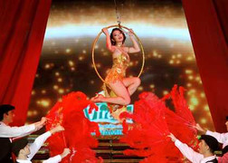 Bước nhảy hoàn vũ: Minh Hằng lộng lẫy như công chúa