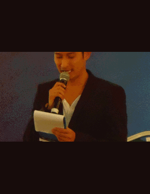 Mỹ Tâm thế Siu Black ngồi 'ghế nóng' Vietnam Idol 2012