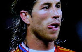 Điểm nhấn Euro 2012 (P.1): Những cái đầu bốc hỏa