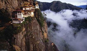 Kỳ lạ những đền thờ 'treo' trên vách núi