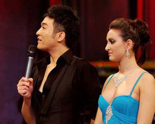 Minh Quân phủ nhận bạn nhảy mang bầu